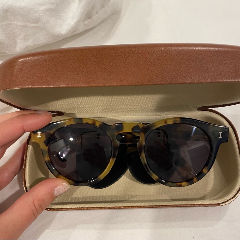 Illesteva Leonard Tortoise Sunglasses